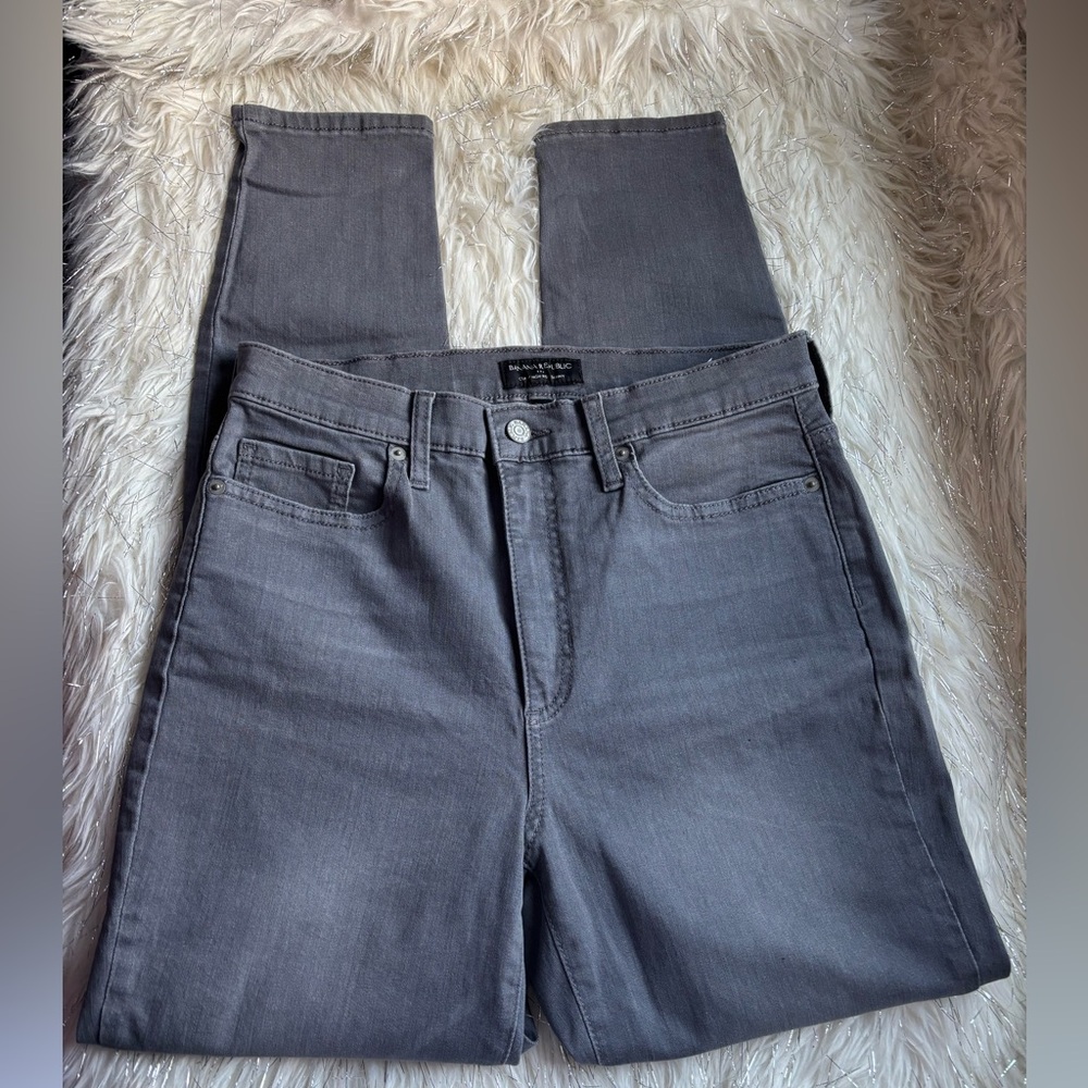 New Banana Republic Women's Expanded Gray Jeans Size 28/6